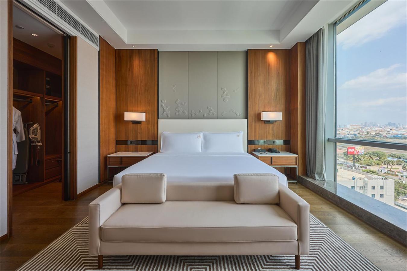 Vm Hotel Phnom Penh Dış mekan fotoğraf