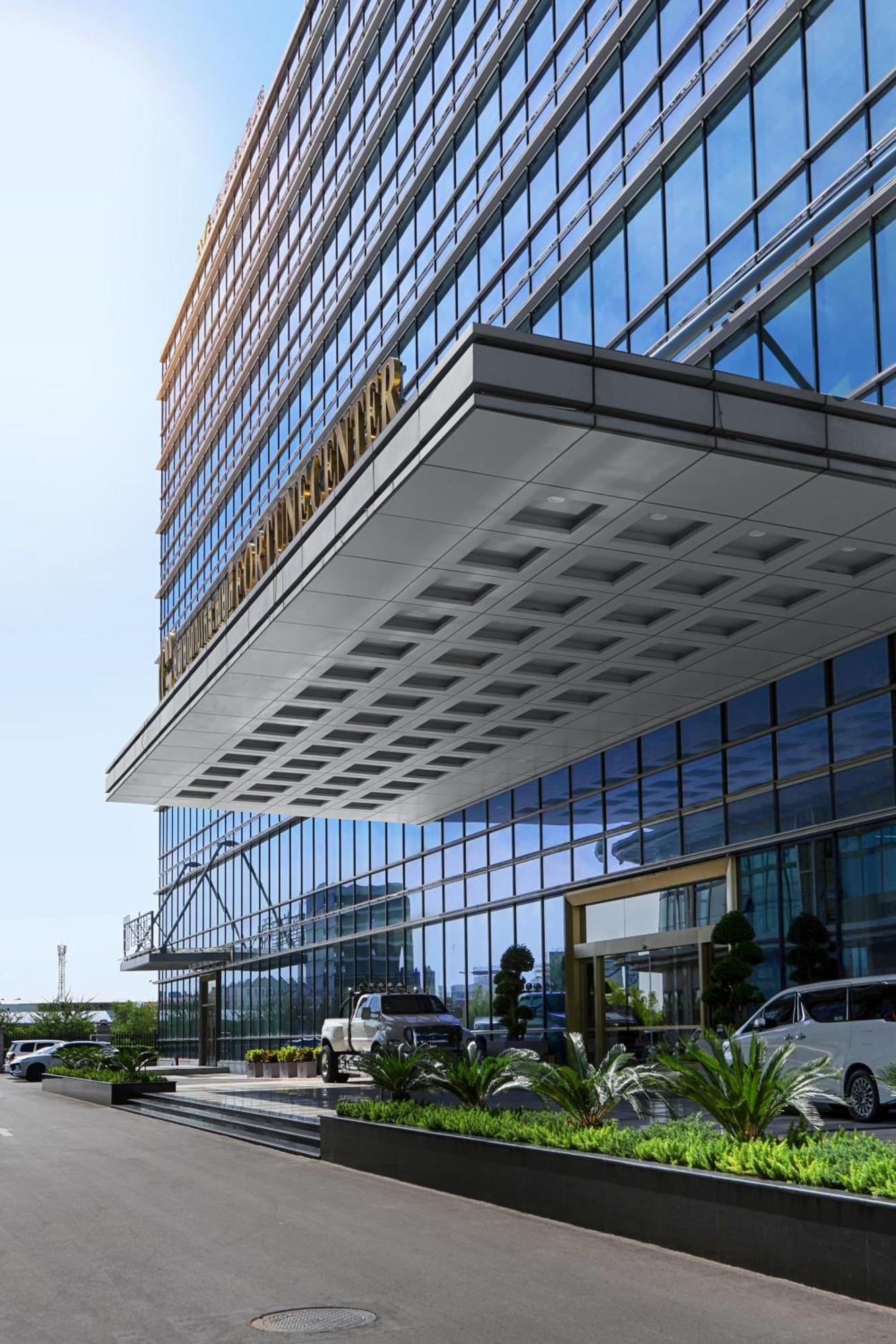 Vm Hotel Phnom Penh Dış mekan fotoğraf